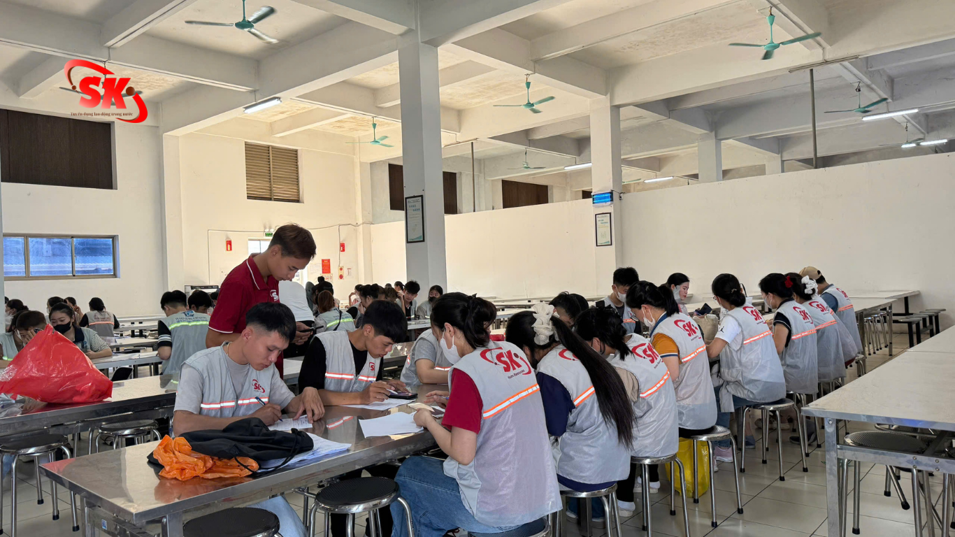 Những điều người lao động cần biết trước khi ký hợp đồng thời vụ