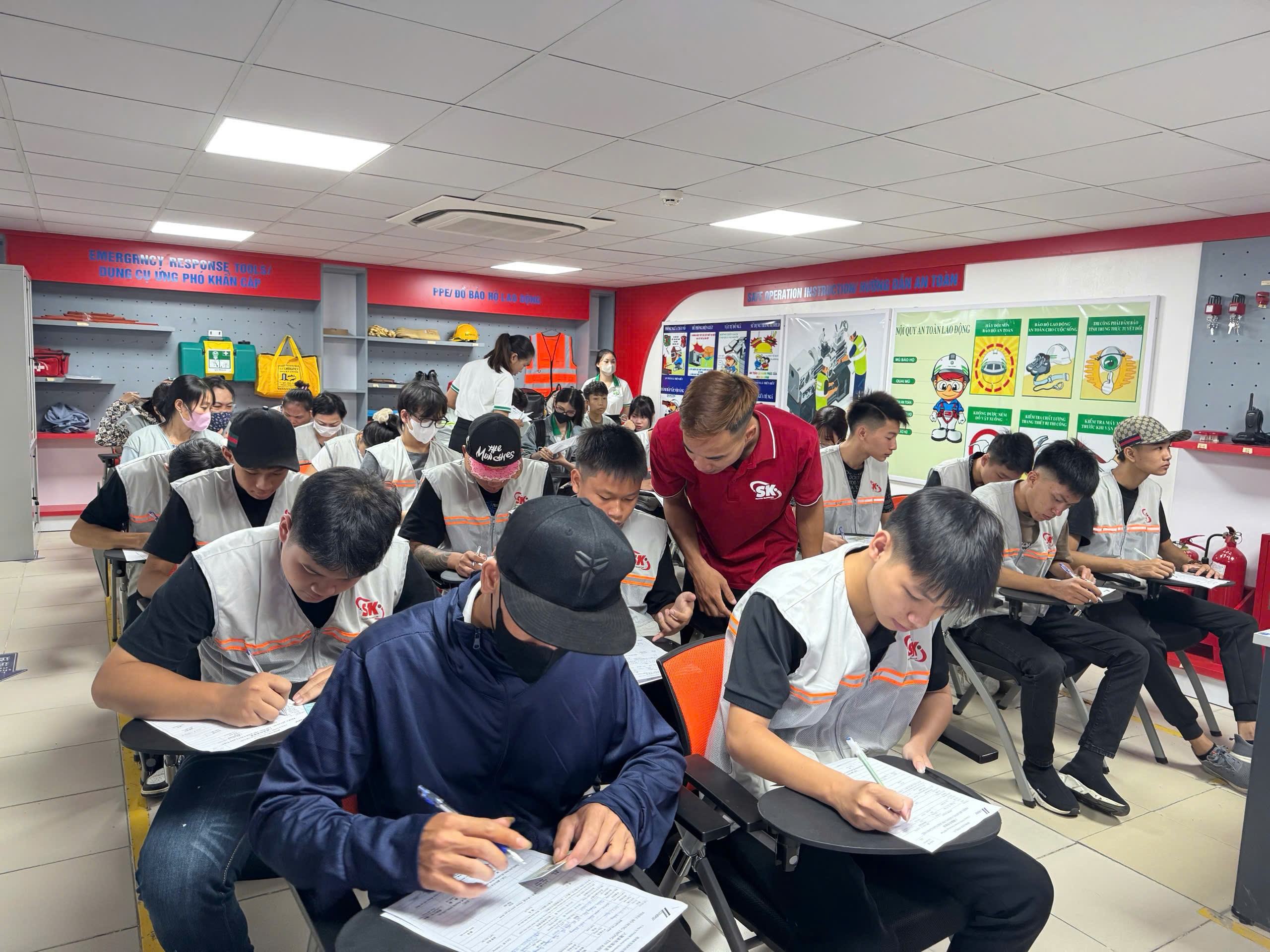 Lao động phổ thông nhà SK