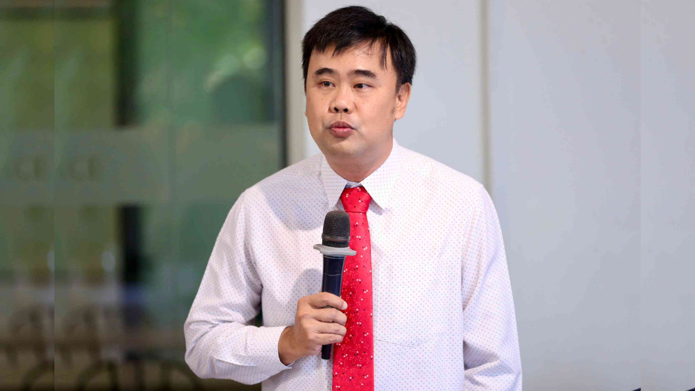 TS. Dương Tôn Thái Dương - Phó Ban Đào tạo Đại học Quốc gia TP.HCM chia sẻ tại Job Link 2025. Ảnh: Hoàng Triều